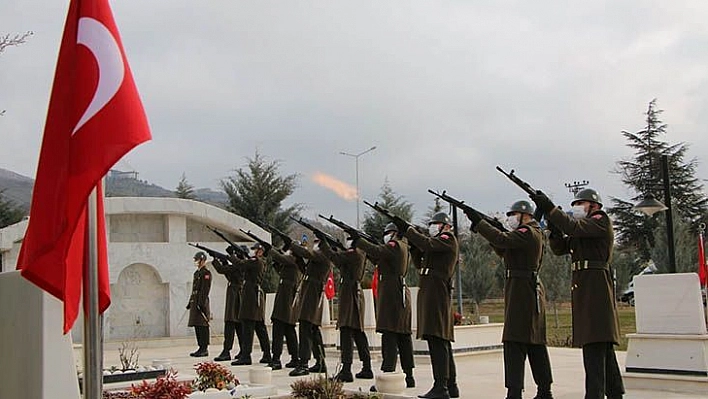 Elazığ'da Çanakkale Zaferi Ve Şehitleri Anma Günü Töreni