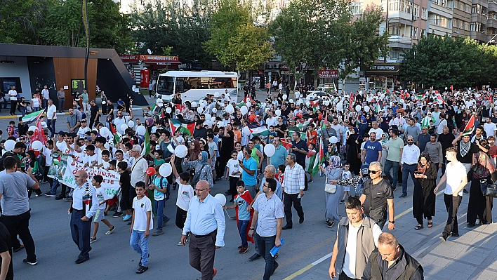 Elazığ'da Çocuklar Gazze İçin Yürüdü