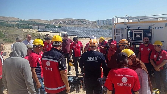 Elazığ'da depremde arama kurtarma eğitimi