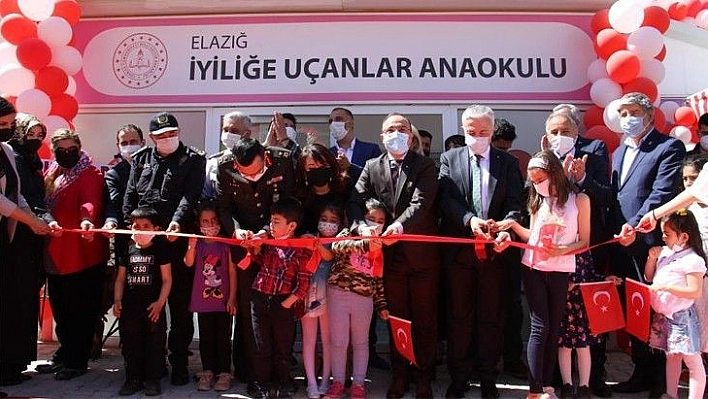 Elazığ'da depremin yaraları sarılıyor, 200 öğrenci kapasiteli anaokulu açıldı