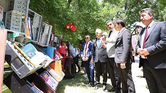 Elazığ'da 'Dijital Detoks' etkinliği: Geri Dönüşüm Kütüphanesi açıldı