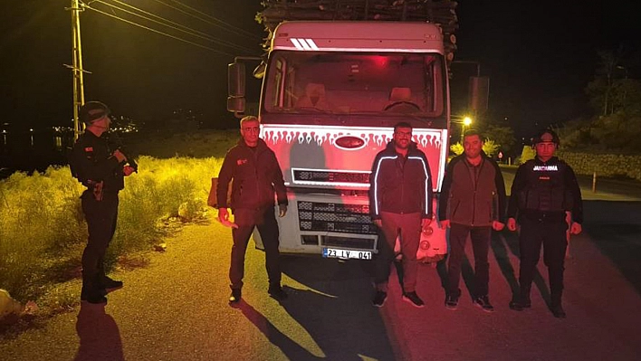 Elazığ'da ekipler suçlulara göz açtırmıyor!