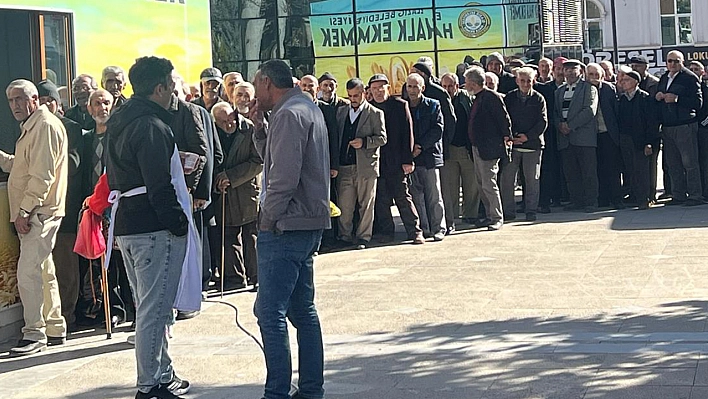 Elazığ'da ekmek bedava!