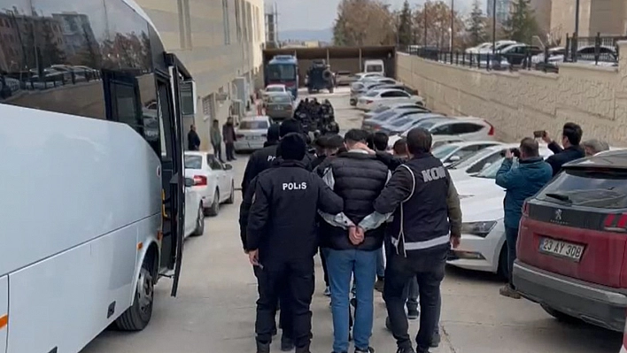 Elazığ'da Elebaşı Ömer Faruk Bulut ve 34 Şahıs Adliye'ye Sevk Edildi