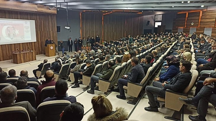 Elazığ'da Emniyet Ekipleri Tarafından 'Kaan' Projesi Anlatıldı