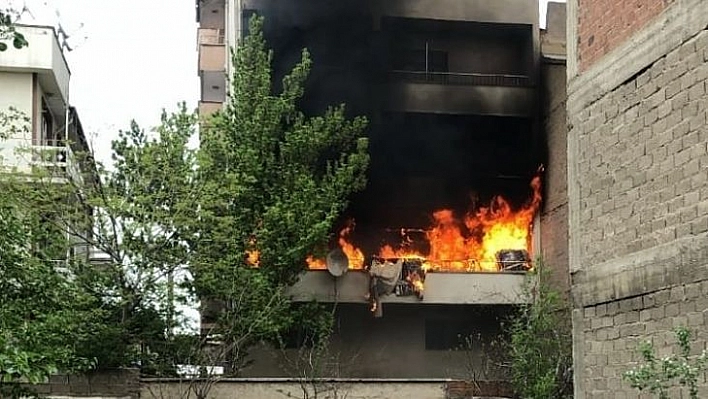 Elazığ'da Ev Yangını