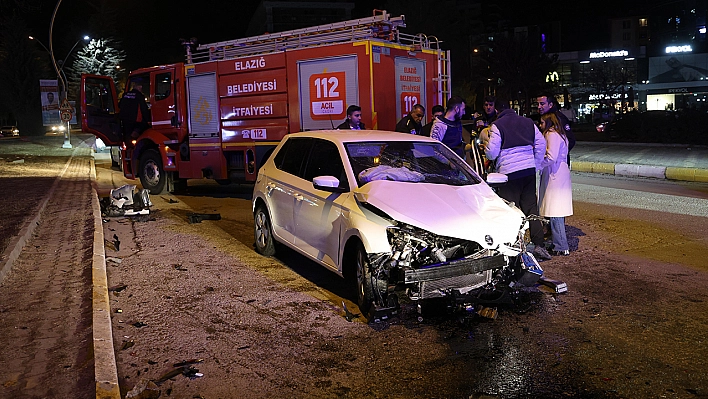 Elazığ'da feci kaza: 5 Yaralı