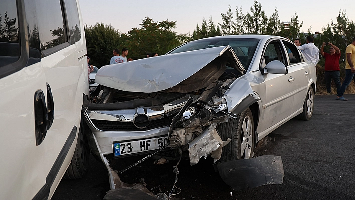 Elazığ'da Feci Kaza: 6 Yaralı