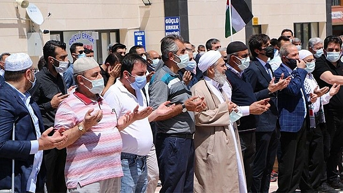 Elazığ'da Filistinli şehitler için gıyabi cenaze namazı kılındı