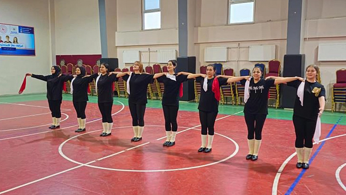 Elazığ'da Gençlerden Yaz Okullarına Yoğun İlgi