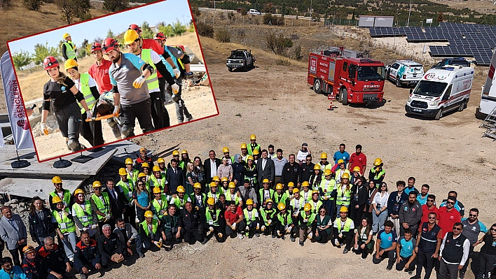 Elazığ'da gerçeğini aratmayan deprem tatbikatı