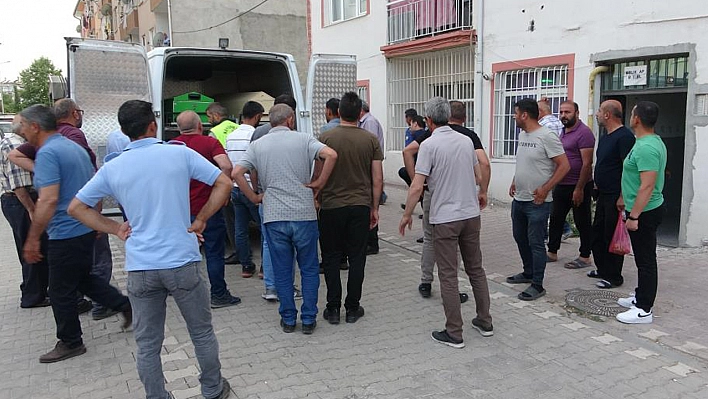 Elazığ'da Görev Yapıyordu: Evinde Ölü Bulundu!