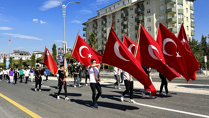 Elazığ'da Görsel Şölen Düzenlendi