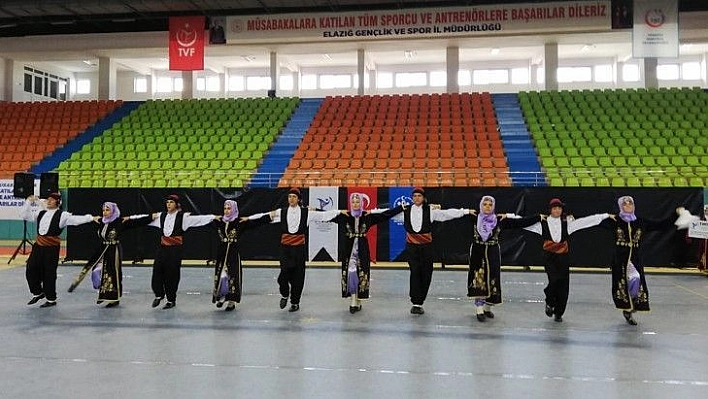 Elazığ'da Halk Oyunları yarışması yapıldı