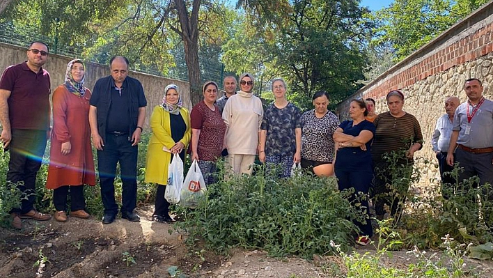 Elazığ'da Hastalar İçin Hobi Bahçesinde Etkinlik Düzenlendi