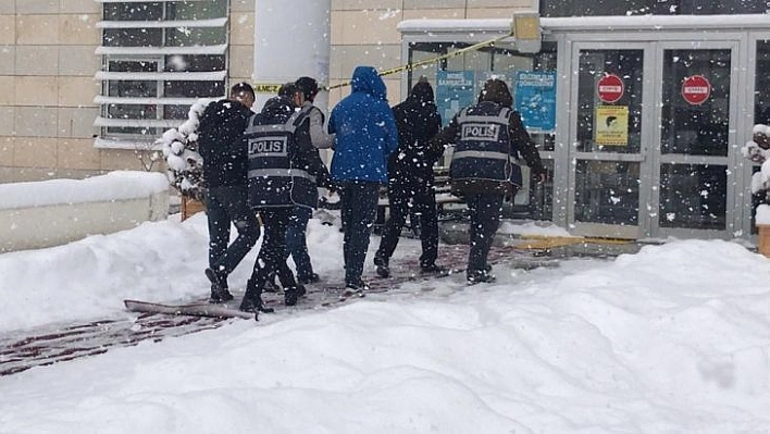 Elazığ'da Hırsızlık Şüphelileri Yakalandı