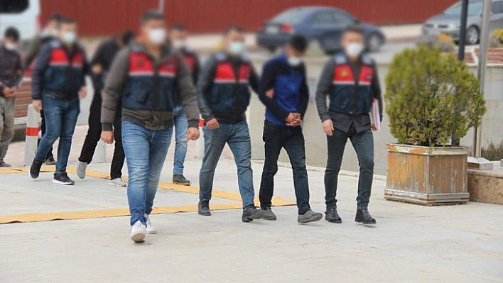 Elazığ'da hırsızlık yapıp Diyarbakır'da yakalanan 2 şüpheli tutuklandı