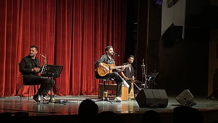 Elazığ'da İlyas Yalçıntaş rüzgarı esti