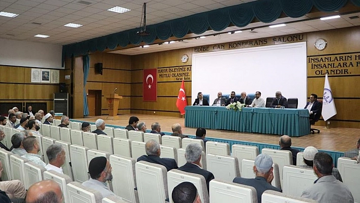 Elazığ'da imam hatip ve müezzin kayyımlarla mutat toplantısı yapıldı