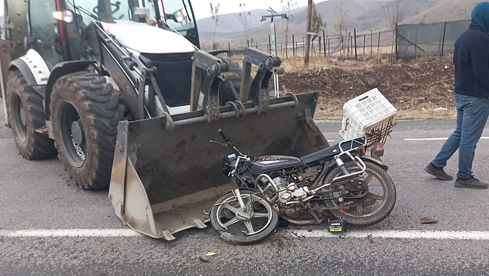 Elazığ'da iş makinesi ile motosiklet çarpıştı: 1 ölü