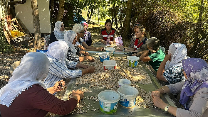 Elazığ'da Jandarma, denetim ve bilgilendirmelerini sürdürüyor