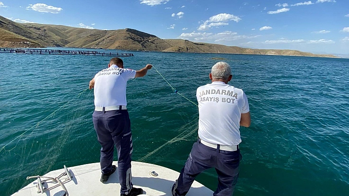 Elazığ'da kaçak avlanan balık ele geçirildi