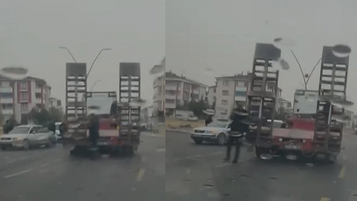 Elazığ'da kamyon otomobile çarptı!