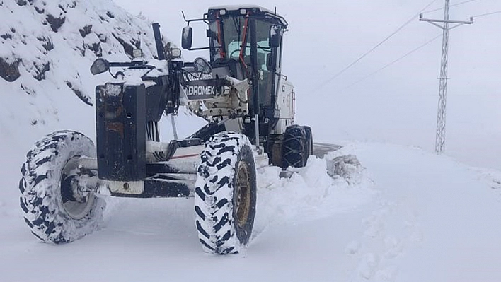 Elazığ'da kapalı olan 47 köy yolu daha ulaşıma açıldı