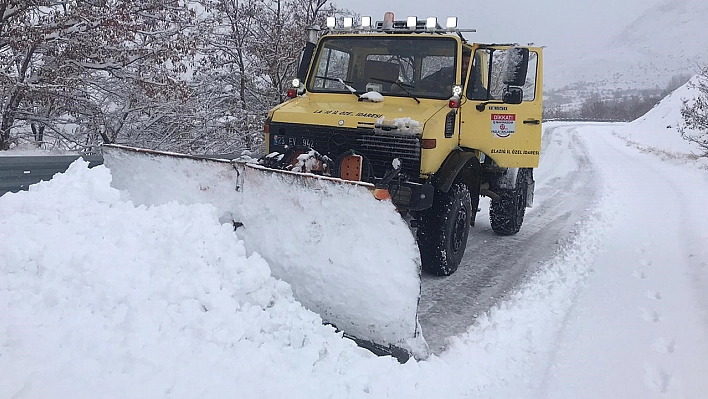 Elazığ'da Kapanan 465 Köy Yolu İçin Çalışmalar Sürüyor