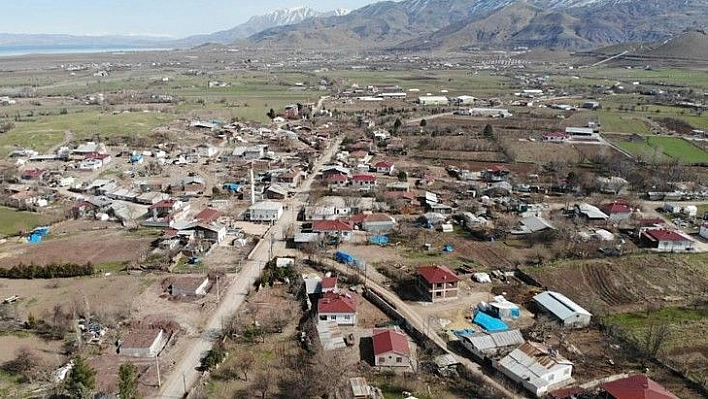 Elazığ'da karantinaya alınan mahalle havadan görüntülendi