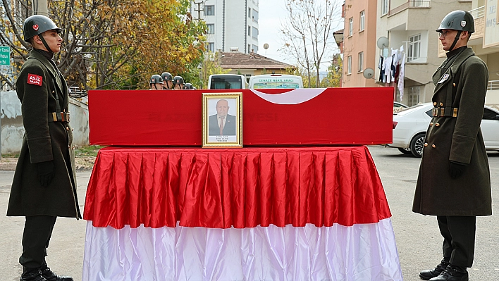 Elazığ'da Kore gazisi Kamil Kaya son yolculuğuna uğurlandı