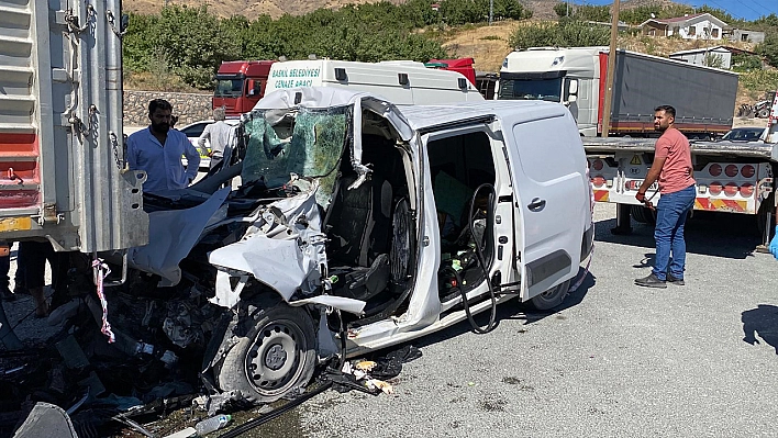 Elazığ'da korkunç kaza: 1 ölü
