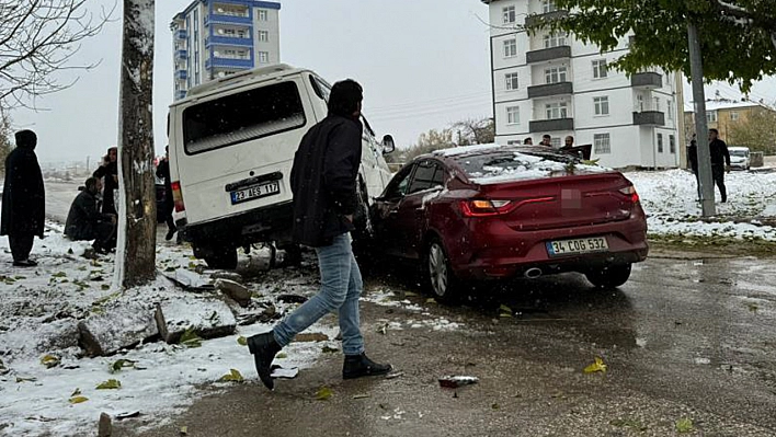 Elazığ'da korkutan kaza: 2 yaralı