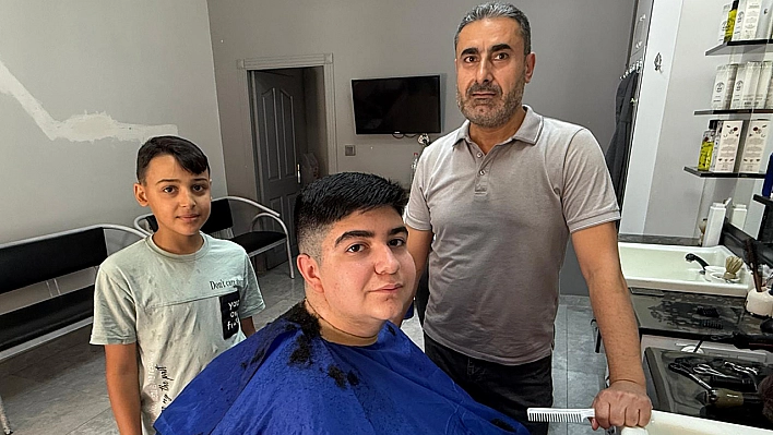 Elazığ'da kuaförlerde bayram yoğunluğu