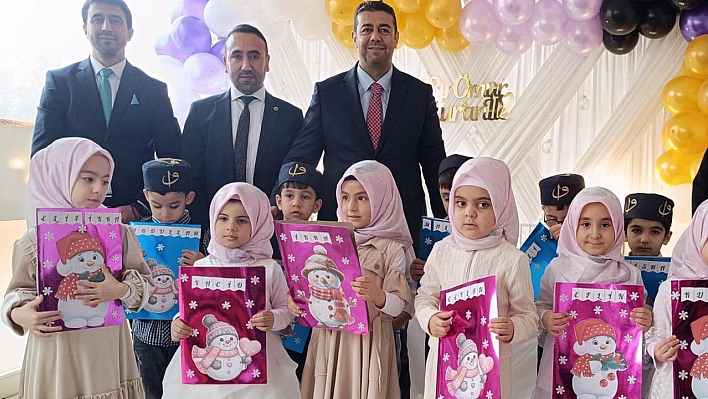 Elazığ'da Kur'an-ı Kerim'e geçen minikler için program düzenlendi