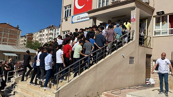 Elazığ'da LGS Heyecanı Başladı