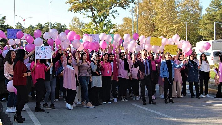 Elazığ'da 'Meme Kanseri Farkındalık' Yürüyüşü