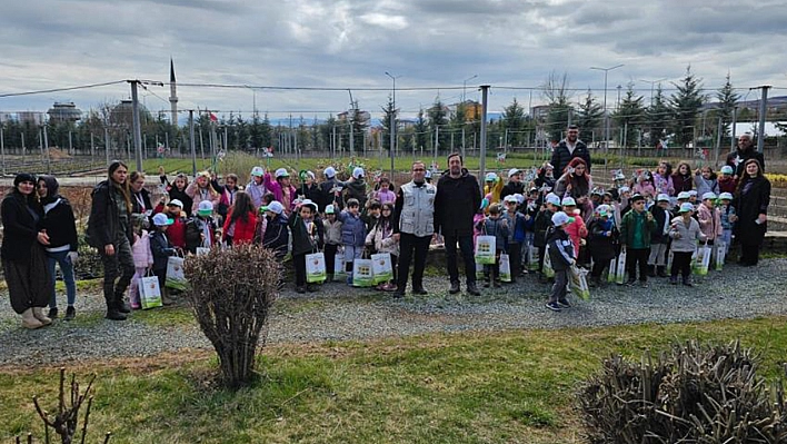 Elazığ'da Minikler Doğa ile Buluştu