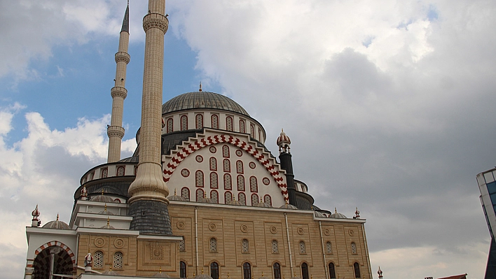 Elazığ'da namaz vakitleri (16 Mart 2025)