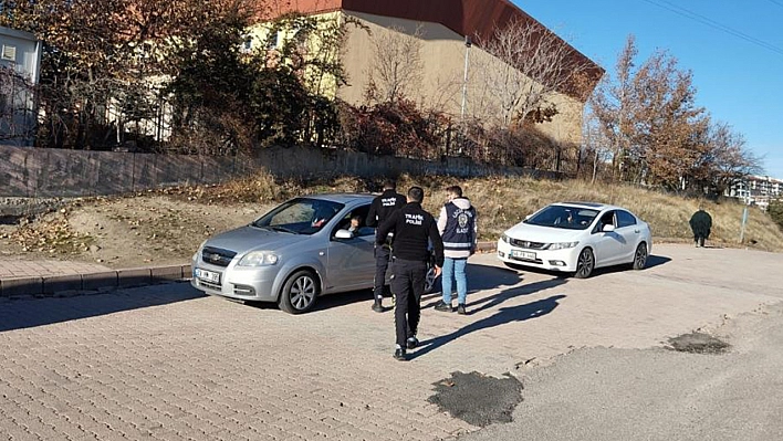 Elazığ'da Okul Önü Denetimleri Sürüyor