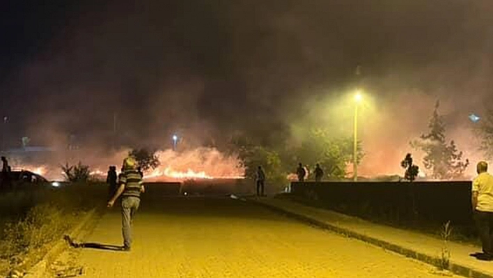 Elazığ'da otluk alanda yangın