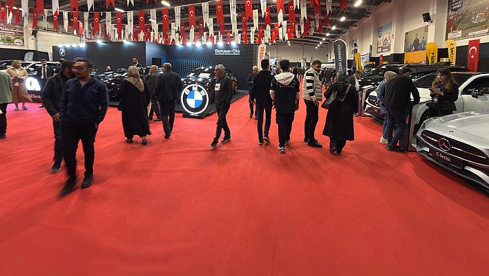 Elazığ'da Oto Show'un Son Gününde Yoğun İlgi