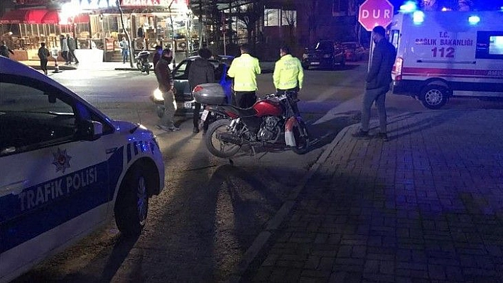 Elazığ'da otomobil ile motosiklet çarpıştı: 1 yaralı