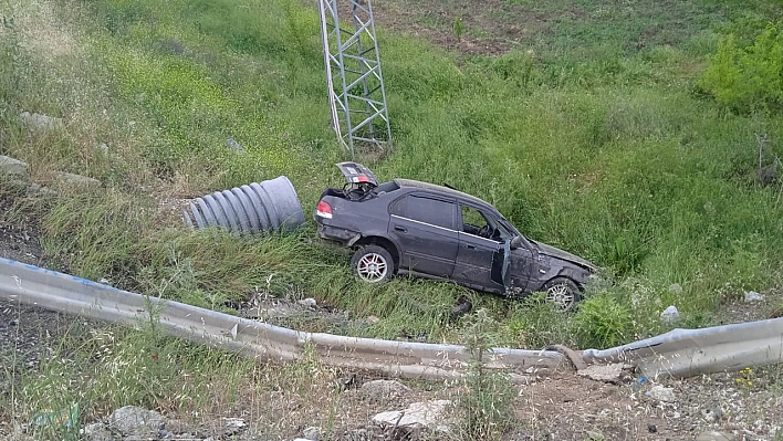 Elazığ'da Otomobil Şarampole Uçtu!