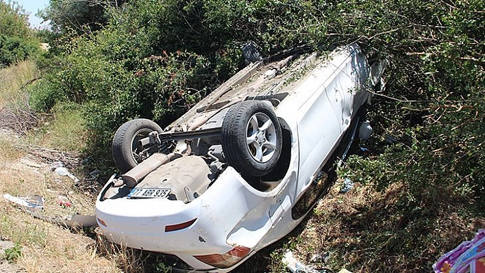 Elazığ'da Otomobil Takla Attı: 6 Yaralı