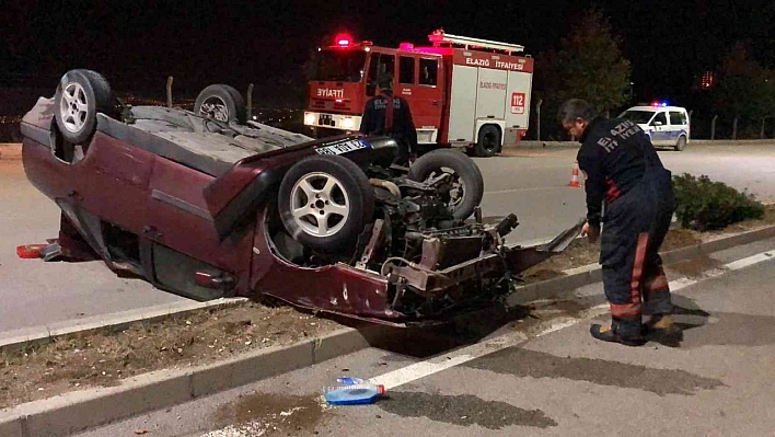 Elazığ'da otomobil takla attı: 3 yaralı