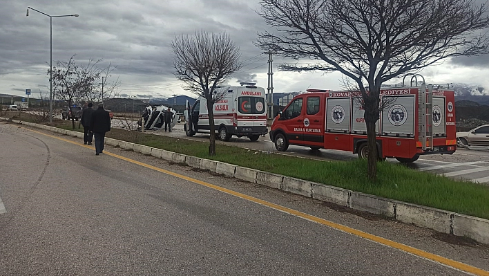 Elazığ'da Otomobil Takla Attı