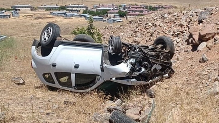 Elazığ'da Otomobil Takla Attı