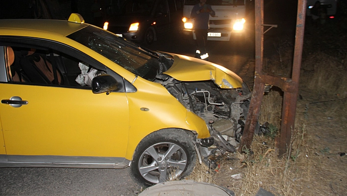 Elazığ'da Otomobil Yayaya Çarptı