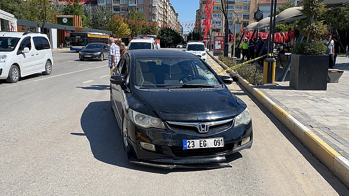 Elazığ'da Otomobilin çarptığı kadın ağır yaralandı